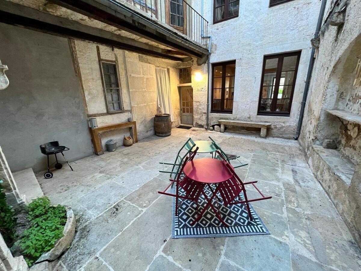 Maison dans quartier historique : La Grenouille Avallon Extérieur photo